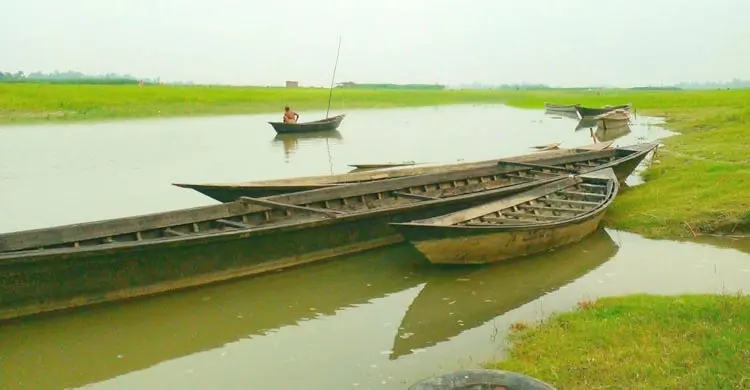 যমুনায় পানি কমলেও কমেনি দুর্ভোগ