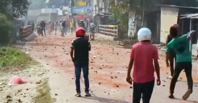 সিরাজগঞ্জে দুই পক্ষের দফায় দফায় সংঘর্ষ, আহত ২৫