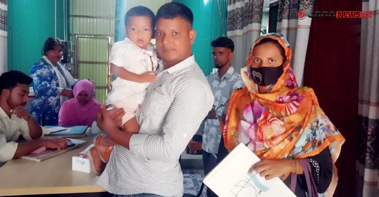 ঝোপঝাড়ে, নৌকায়—পথেই হয়ে যায় প্রসব