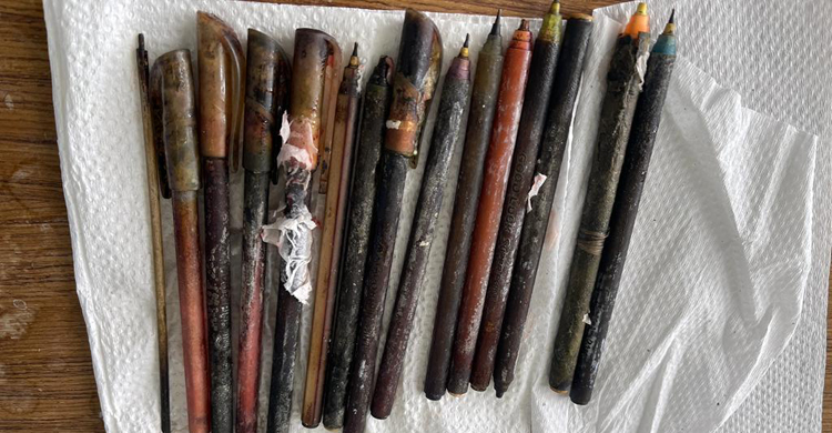 &lsquo;আর কখনো কলম খাবো না&rsquo;