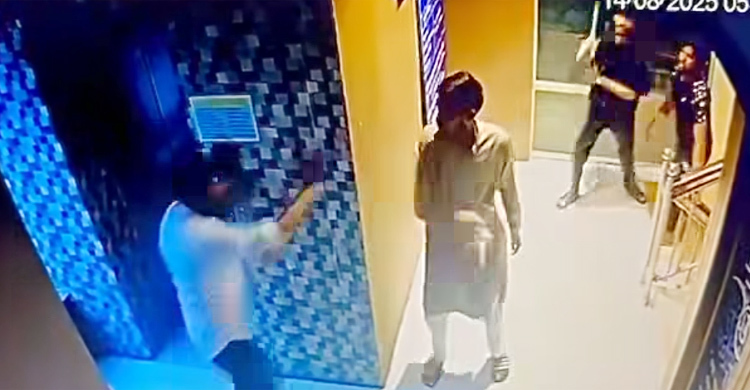 সিসা লাউঞ্জে বন্ধুর চাকুর আঘাতে প্রাণ গেলো যুবকের