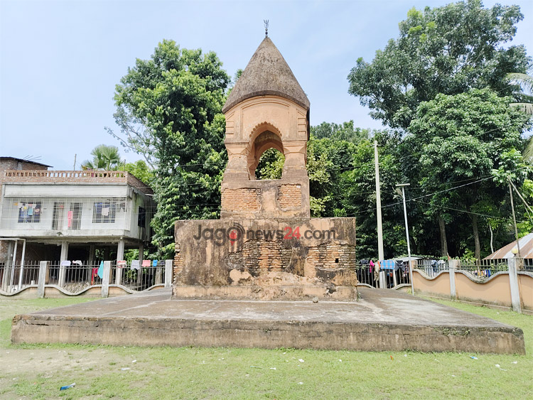 মাগুরায় সীতারাম রাজার বাড়ি প্রায় ধ্বংসের পথে