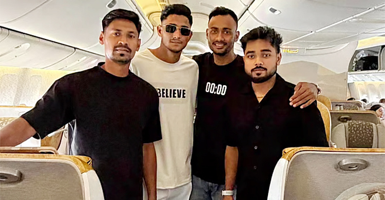 পিএসএল খেলতে পাকিস্তানে মোস্তাফিজ-নাহিদ রানারা