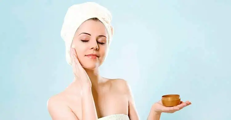 ফুল ছাড়া সাজ অসম্পূর্ণ