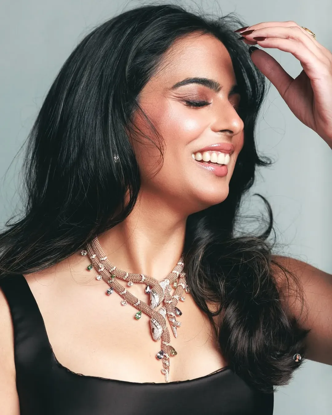 ফ্যাশনে সাপের ছোঁয়া, বিলাসিতা-রহস্য আর সাহসের প্রতীক