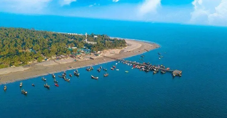 সেন্টমার্টিনের ওপর নিষেধাজ্ঞা দেওয়া ইউনূস-রিজওয়ানারা মানবসভ্যতার শত্রু