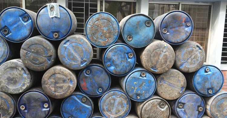 যুবলীগ নেতার ডিবি পরিচয়ে ডাকাতি, ৩০ লাখ টাকার সয়াবিন তেল ৮ লাখে বিক্রি, গ্রেফতার ১২