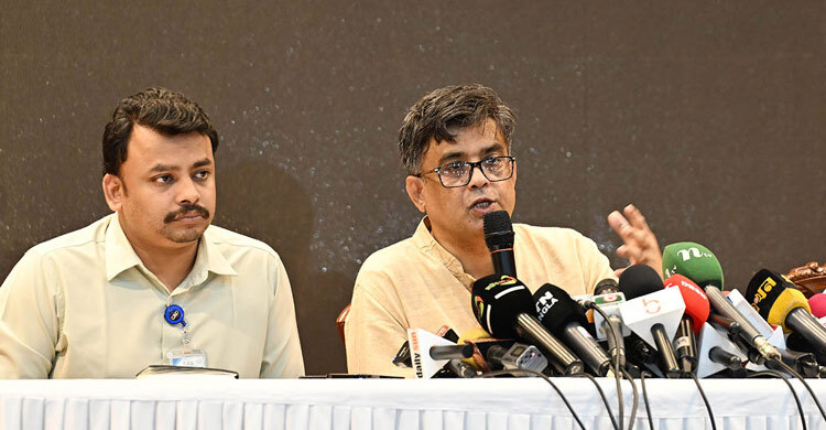 সোশ্যাল মিডিয়ায় অপপ্রচার রোধে ২ সেল গঠনের চিন্তা সরকারের