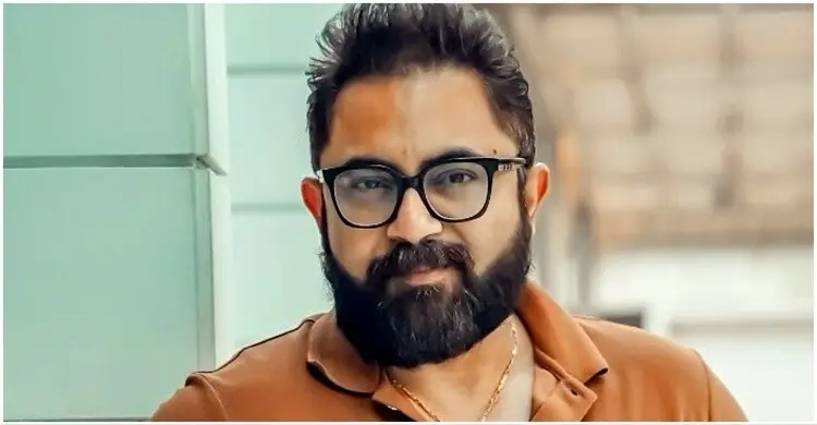 যে কারণে মামলা খেলেন নায়ক সোহম