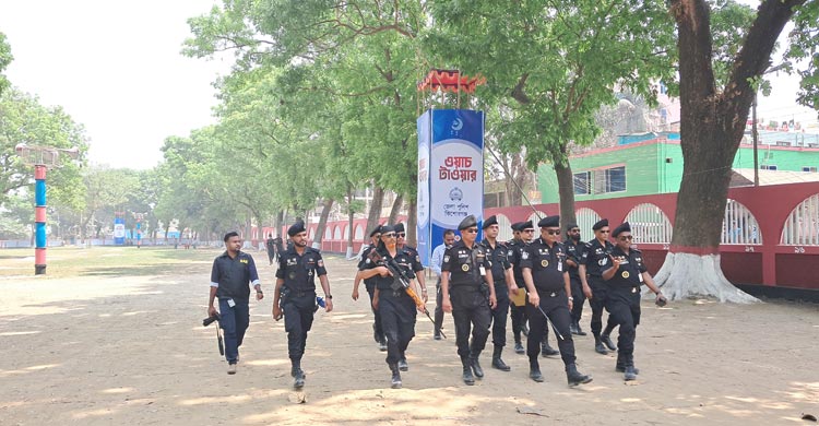 ১৯৮তম ঈদুল ফিতরের জামাতের জন্য প্রস্তুত কিশোরগঞ্জের ঐতিহাসিক শোলাকিয়া ঈদগাহ ময়দান