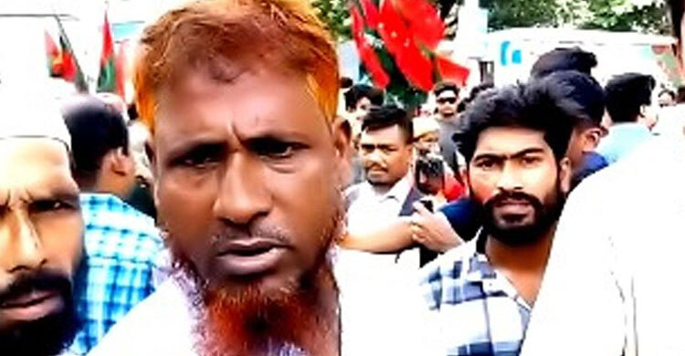 সমাবেশে ছাত্রদলের সেক্রেটারি পরিচয় দেওয়া ব্যক্তিটি আসলে কে?