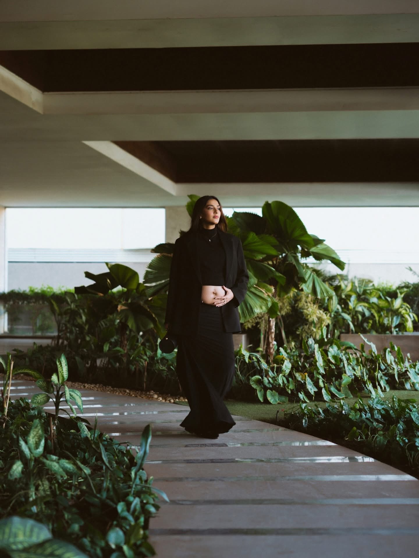 আত্মবিশ্বাসে ভরা সোনমের নতুন লুক