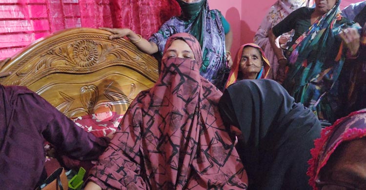 চিকিৎসক হওয়ার অধরা স্বপ্ন নিয়ে বাবার কবরের পাশে চিরনিদ্রায় ছামীম