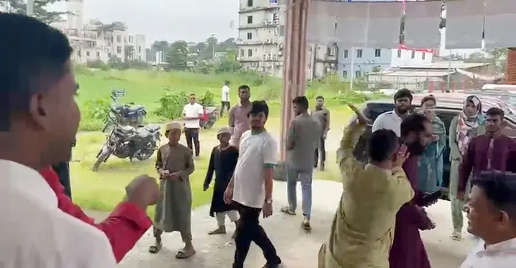 জুলাই যোদ্ধাদের মারধর করে অনুষ্ঠান থেকে বের করে দিলেন বিএনপি নেতারা