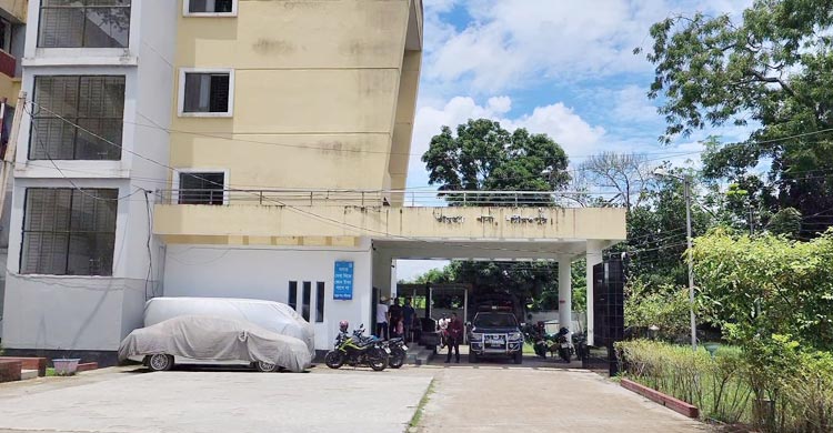 শরীয়তপুরে জঙ্গিবাদে উদ্বুদ্ধ সন্দেহে তরুণ গ্রেফতার