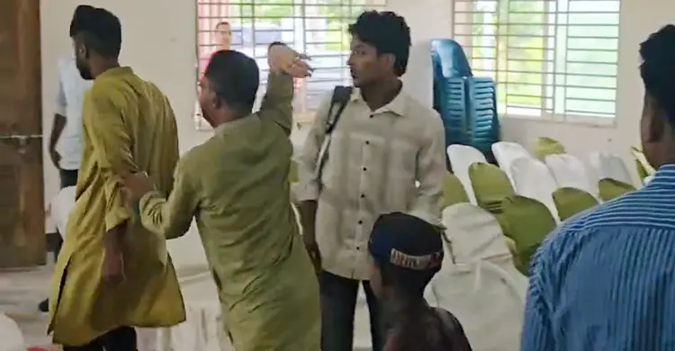 জুলাই যোদ্ধাদের মারধর করে অনুষ্ঠান থেকে বের করে দিলেন বিএনপি নেতারা