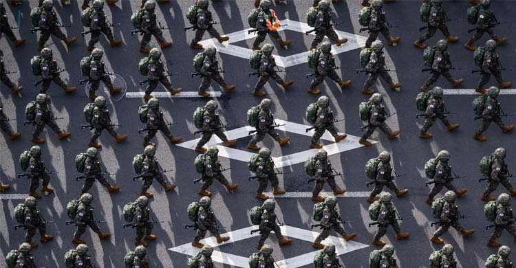 দ. কোরিয়ায় সেনাবাহিনীর সংখ্যা কমছে কেন?