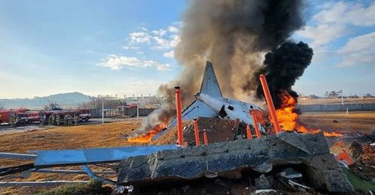 120 dead in South Korea plane crash