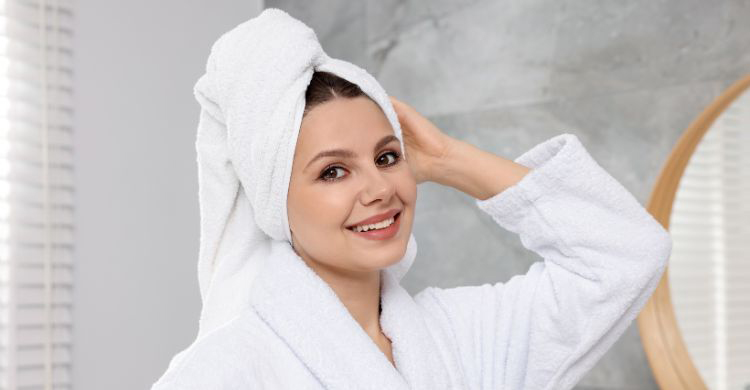 বাড়িতেই করে ফেলুন হেয়ার স্পা