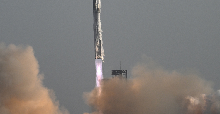 উৎক্ষেপণের কয়েক মিনিট পর ভেঙে পড়লো ইলন মাস্কের স্টারশিপ