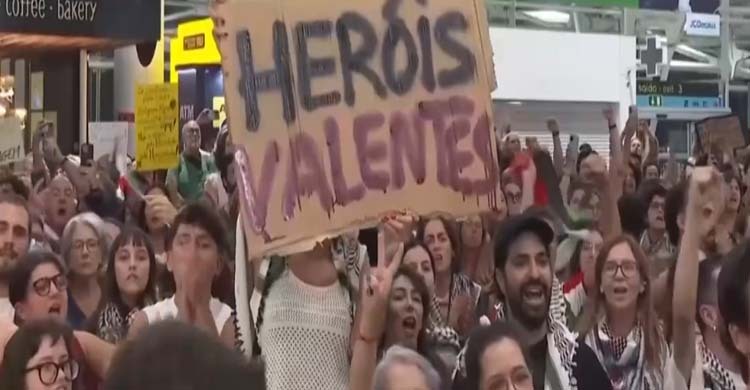 স্পেনে ফিরেছেন সুমুদ ফ্লোটিলার ২১ মানবাধিকারকর্মী