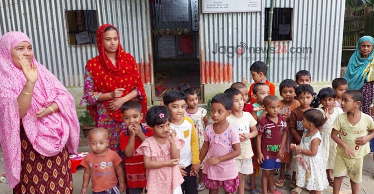 শিশুযত্ন কেন্দ্রে রক্ষা পাচ্ছে শিশুদের জীবন, মায়েদের কাজে গতি