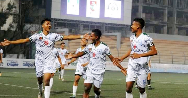 কাড়াকাড়ির পর নিলামে বাফুফে একাডেমির ফুটবলাররা