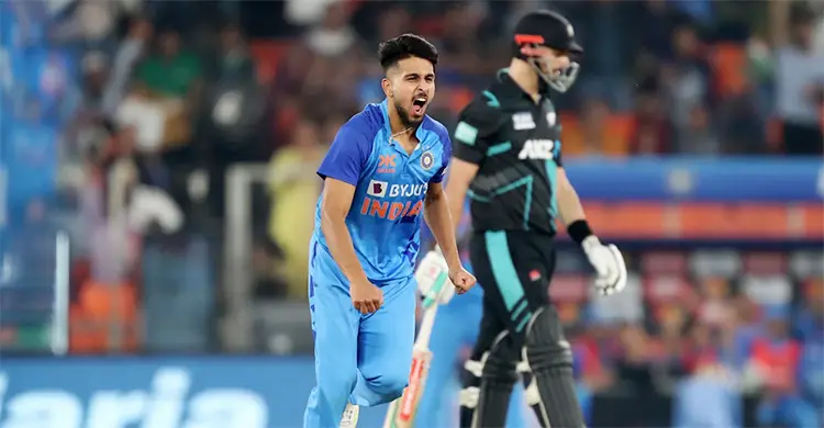 ভূ-স্বর্গ কাশ্মীর থেকে ভারত দলে, আকিবসহ তিন প্রতিনিধি