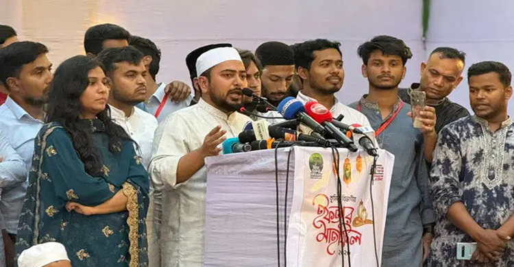 গণভোট নিয়ে আদালতকে প্রশ্নবিদ্ধ করা হচ্ছে: নাহিদ