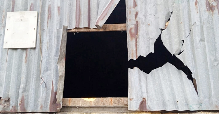 মাগুরায় আওয়ামী লীগের দুই পক্ষে সংঘর্ষে আহত ১০, বাড়ি ভাঙচুর