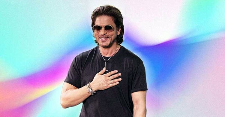 আবারও ফিল্মফেয়ারের মঞ্চ মাতাবেন শাহরুখ