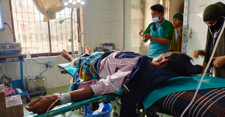 হাতুড়িপেটায় গরু ব্যবসায়ীর পা ভেঙে দেওয়ার ঘটনায় গ্রেফতার ২