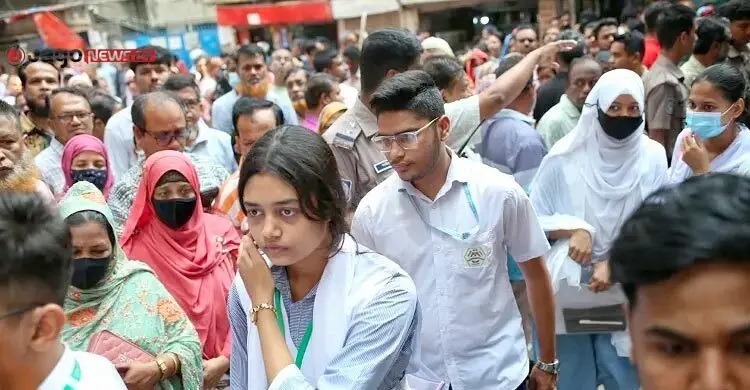 সহজ প্রশ্ন, পরীক্ষা শেষে উৎফুল্ল এসএসসি পরীক্ষার্থীরা