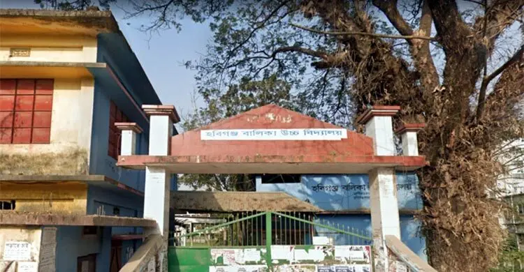 হবিগঞ্জে ভুল প্রশ্নে দাখিল পরীক্ষা, কেন্দ্র সচিবসহ ৩ জনকে অব্যাহতি