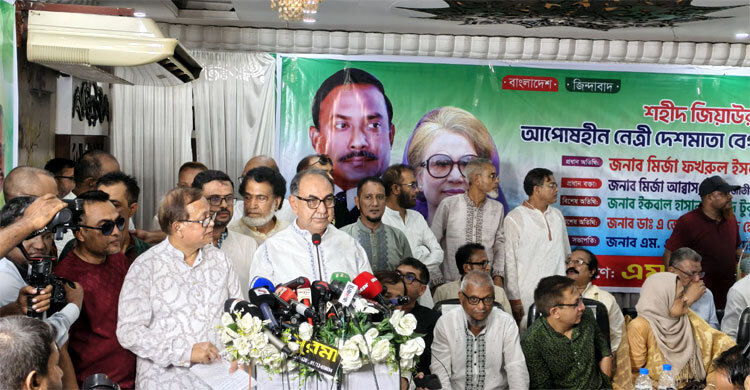 সরকার নির্বাচন এড়িয়ে যাওয়ার ষড়যন্ত্র করছে: মির্জা আব্বাস