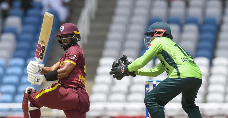 শাই হোপের ১২০, পাকিস্তানের বিপক্ষে বিশাল স্কোর ওয়েস্ট ইন্ডিজের