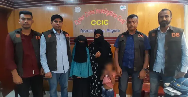‘বিরক্ত হয়ে নিখোঁজ’ মাদরাসাছাত্রী, পুলিশের তৎপরতায় উদ্ধার