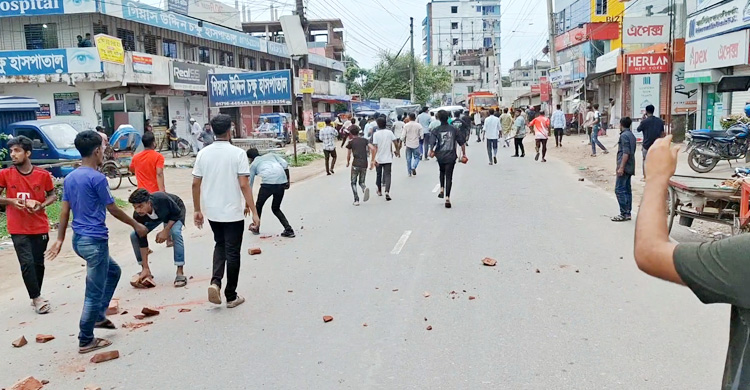 শরীয়তপুরে ছাত্রদলের কমিটি ঘোষণাকে কেন্দ্র করে সংঘর্ষ