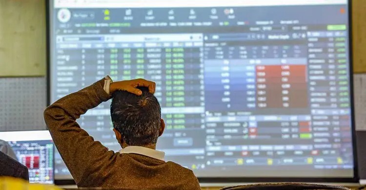 ঈদের পর প্রথম কার্যদিবসে মিউচুয়াল ফান্ডের দাপট, সূচকের বড় পতন   