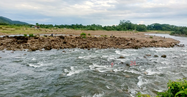 উৎমা ‘পাথর কোয়ারি’ এখন ‘ফুটবল মাঠ’