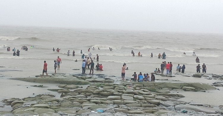 19 districts to face 60km/h storms by evening