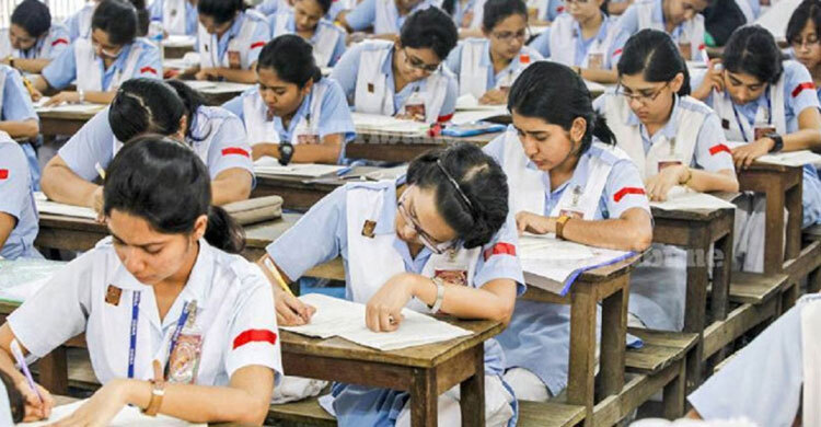 একদিনে দুই পরীক্ষা, বেশি বিপাকে পড়বেন মানবিকের শিক্ষার্থীরা