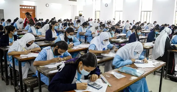 এসএসসির চতুর্থ দিনে বহিষ্কার ৪৯, অনুপস্থিতি ৩২ হাজারের বেশি