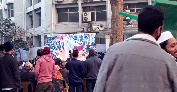 জকসুর ভোটগণনা ঘিরে ক্যাম্পাসে টানটান উত্তেজনা