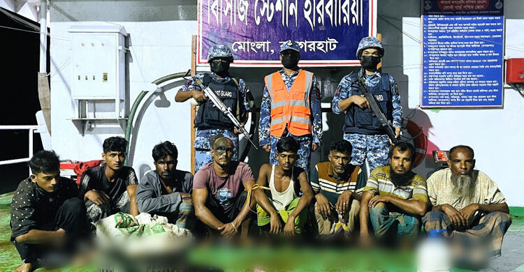 সুন্দরবন থেকে হরিণের মাংস উদ্ধার, আটক ৮