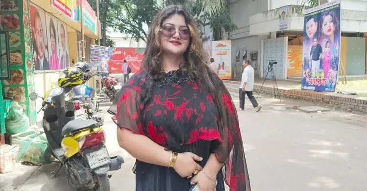 ‘আমি যাদের ভোট দিই, তারা জয়ী হয়’