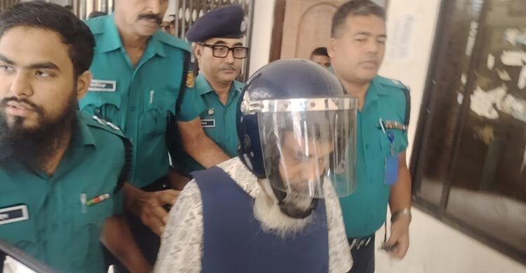 সাংবাদিকের ওপর চড়াও হলেন সুব্রত বাইনের মেয়ে