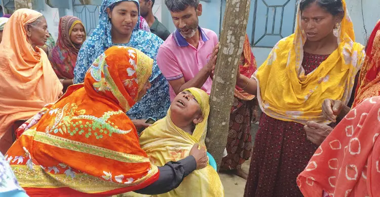 মেয়েকে তুলে নিয়ে জোর করে বিয়ে, অপমানে আত্মহত্যা বাবার
