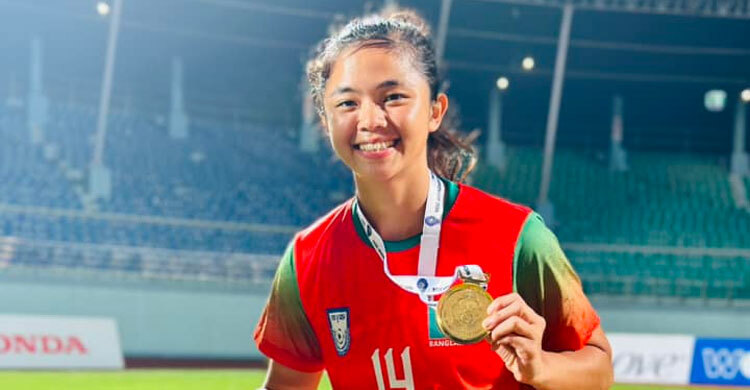 ‘গত কয়েকদিন হত্যা ও ধর্ষণের অসংখ্য হুমকি পেয়েছি’