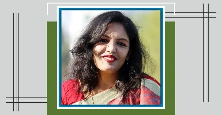 ভেসে চলা কচুরিপানা